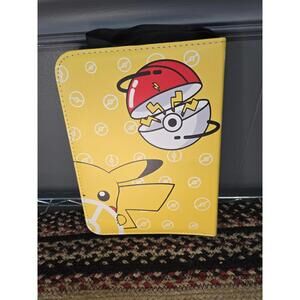 Card Binder for Pok'mon Cards Holds 400 Cards Featuring Pikachu